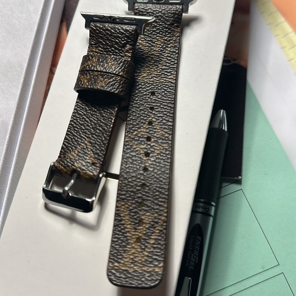 Recycled Louis Vuitton Apple Watch band Size 45 - Picture 3 of 3